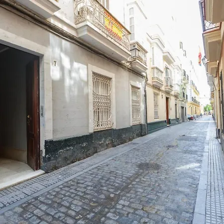 Апартаменти Sh La Casa Del Loro Amplio