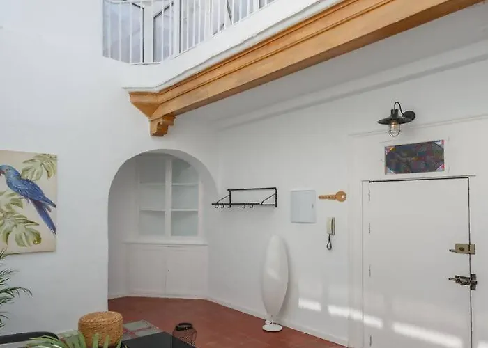 Sh La Casa Del Loro. Amplio Apartamento. דירה *