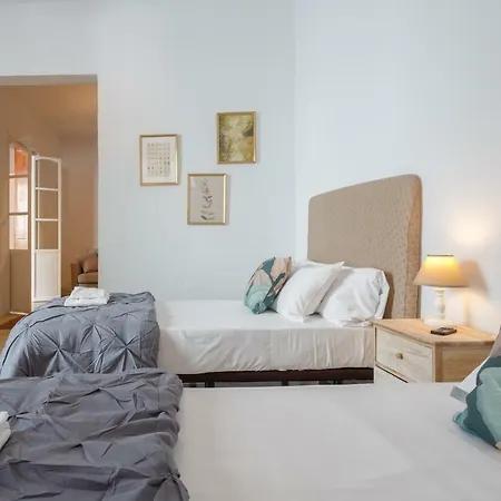 Simplyhosted La Casa Del Loro Apartment Cadiz
