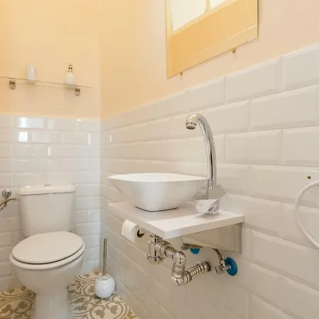 Simplyhosted La Casa Del Loro Apartment Cadiz